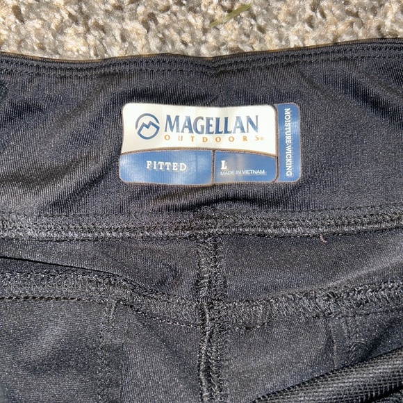 ❄️2/$10❄️Black Outdoors Pants - Picture 3 of 4